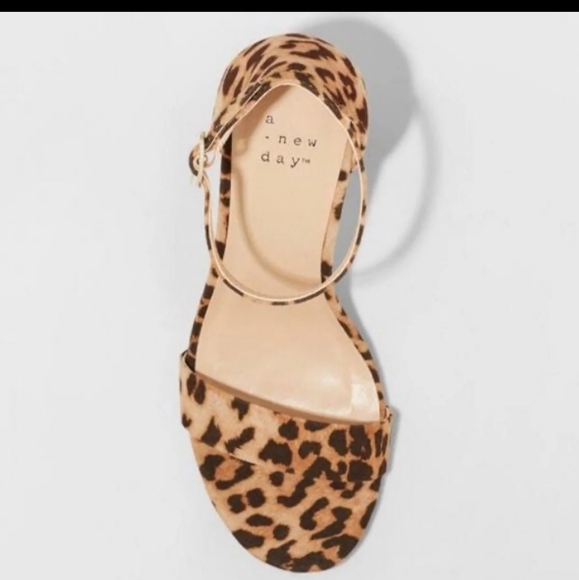 Leopard print sandal - Picture 3 of 3